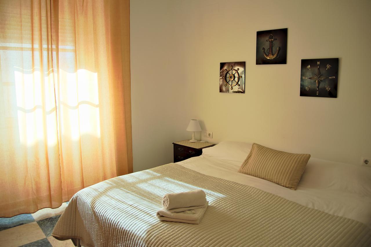 קדיז Spanish Galleon Lodge מראה חיצוני תמונה