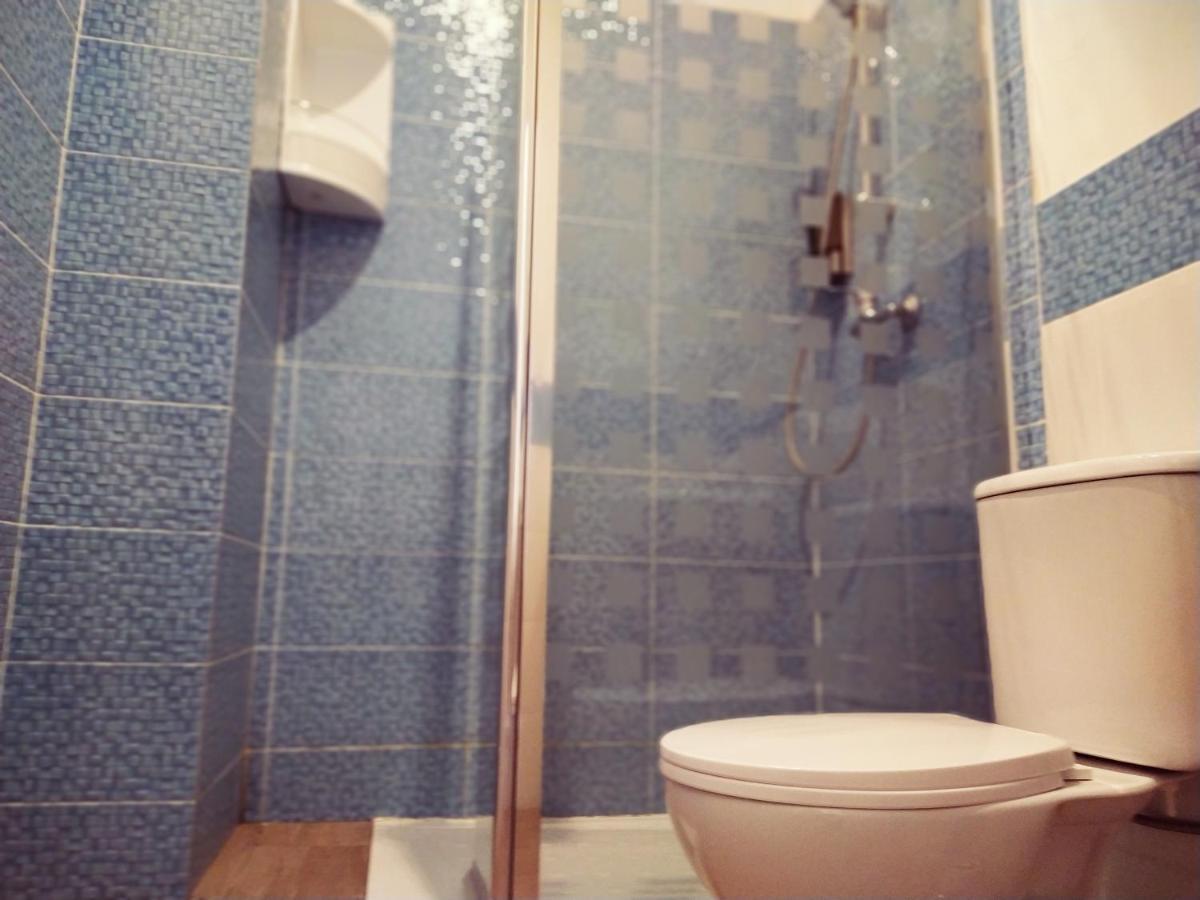 קדיז Spanish Galleon Lodge מראה חיצוני תמונה