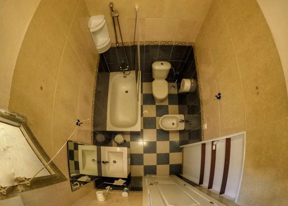 קדיז Spanish Galleon Lodge מראה חיצוני תמונה